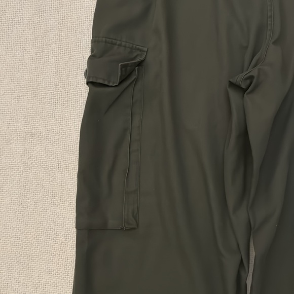 Bushline Outdoor Cargo Pants - Picture 10 of 14